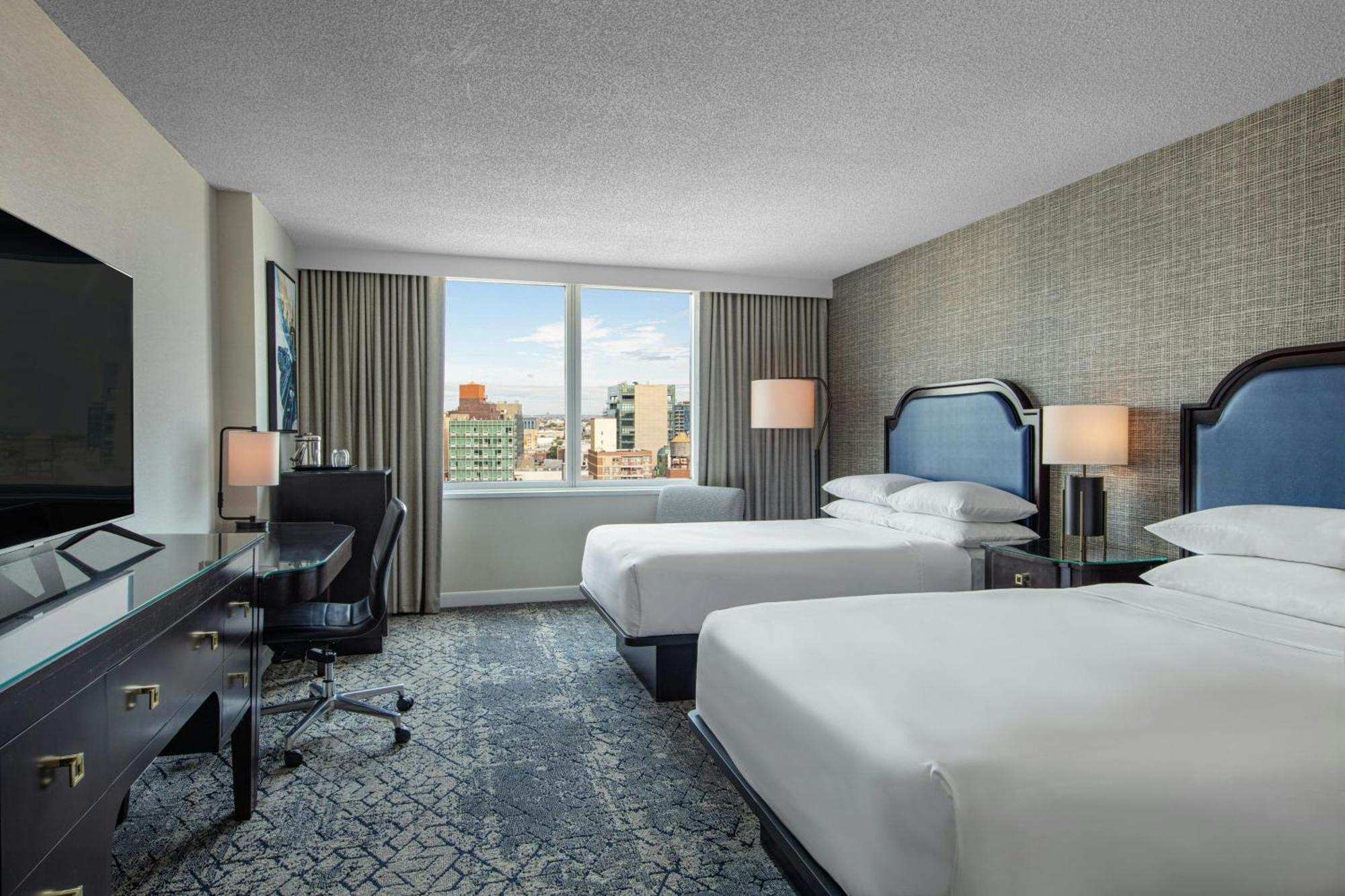 Sheraton Laguardia East Hotel New York Exterior photo