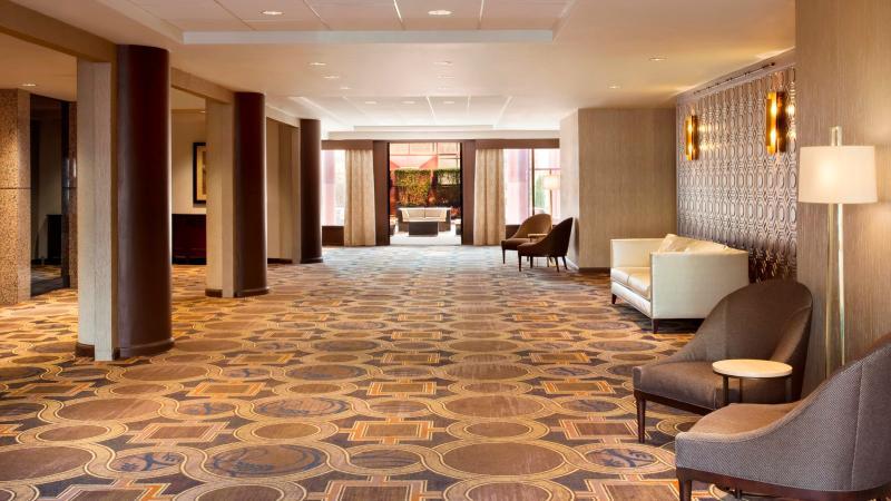 Sheraton Laguardia East Hotel New York Exterior photo